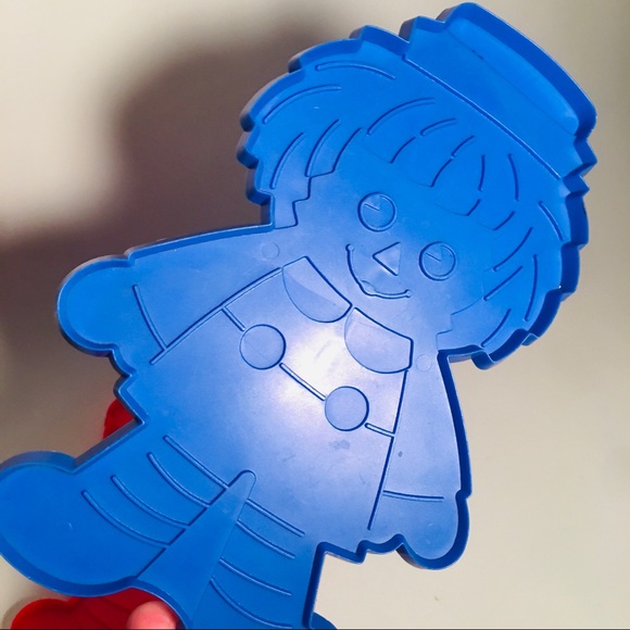 Vintage Raggedy Ann & Andy Xlarge Cookie Cutters - Picture 4 of 5